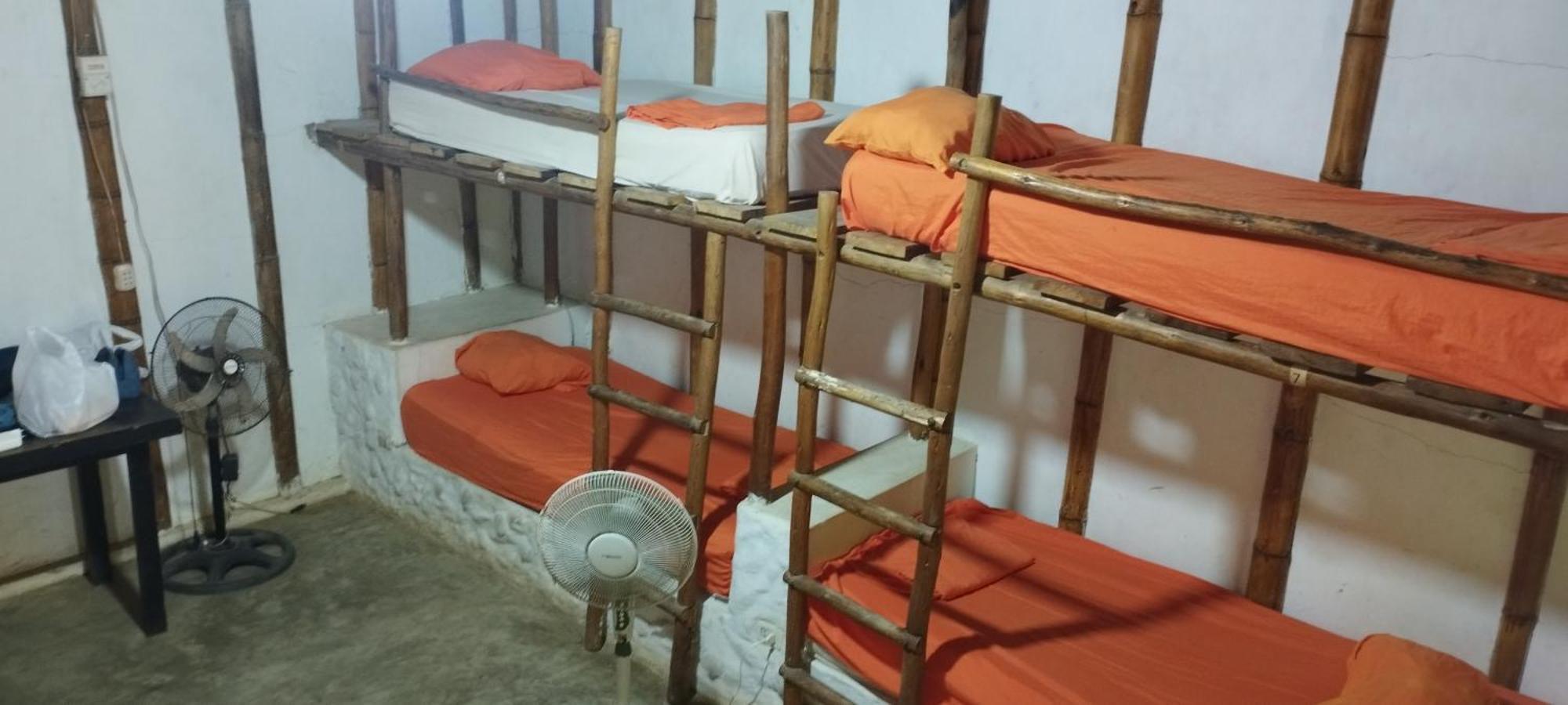Saigon Backpackers Hostel Máncora Eksteriør bilde